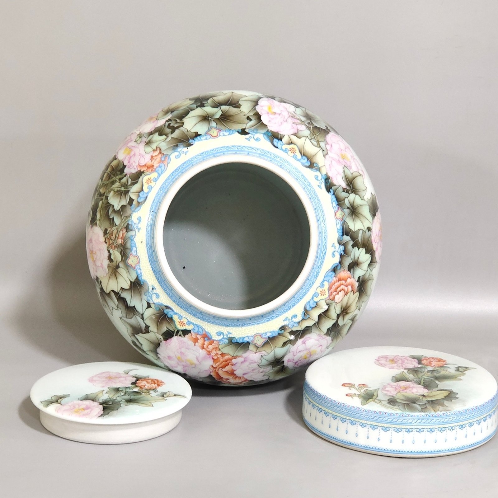 Qing Dynasty Qianlong enamel tea jar