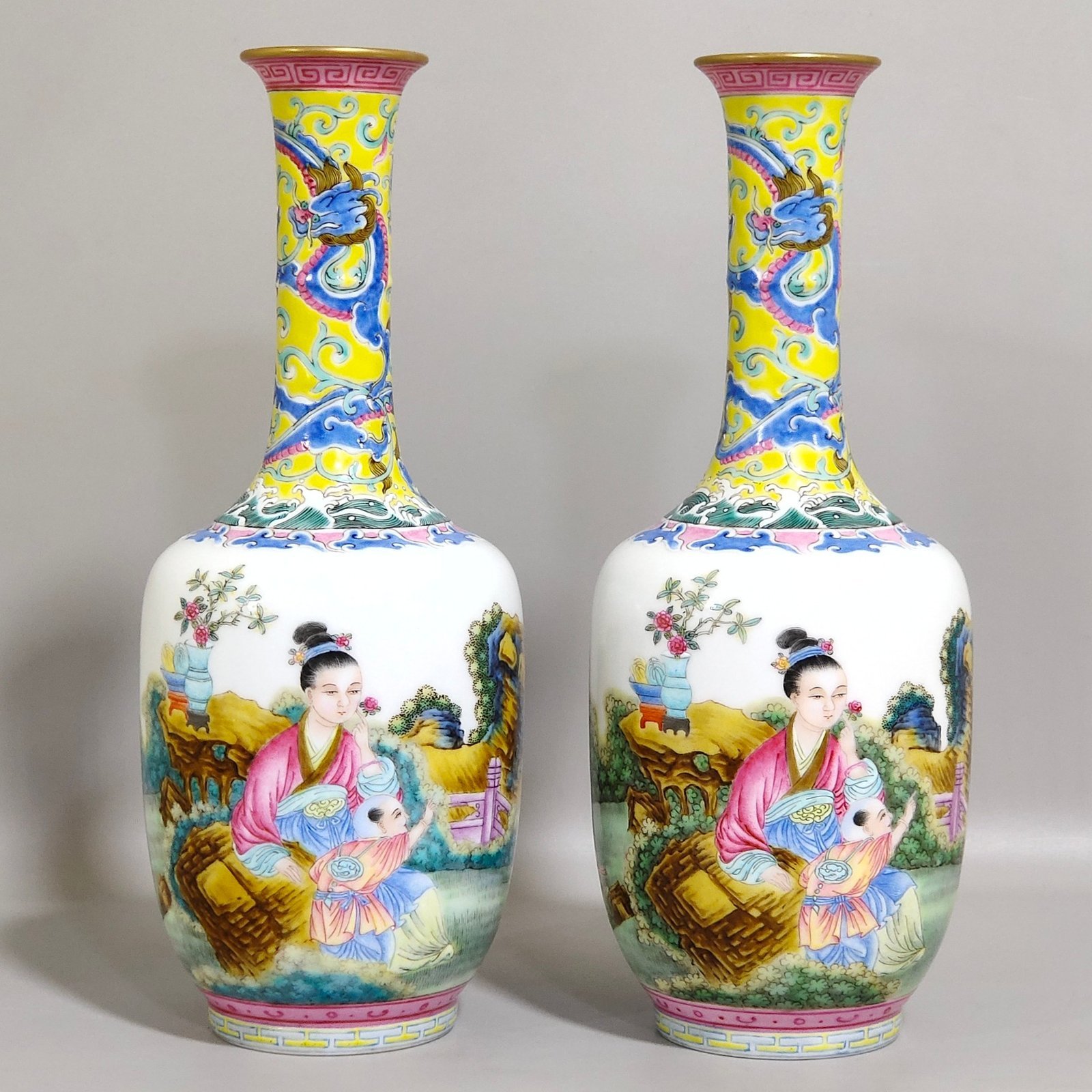 Qing Dynasty Qianlong enamel red dragon piercing flowers Western figure flask