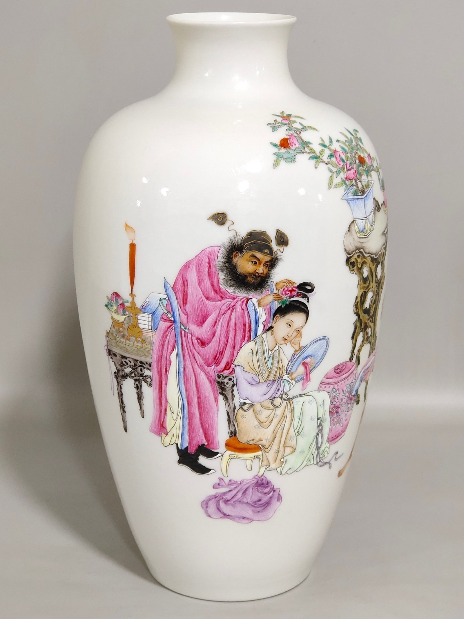 Qing Dynasty Qianlong enamel plum vase with a poem