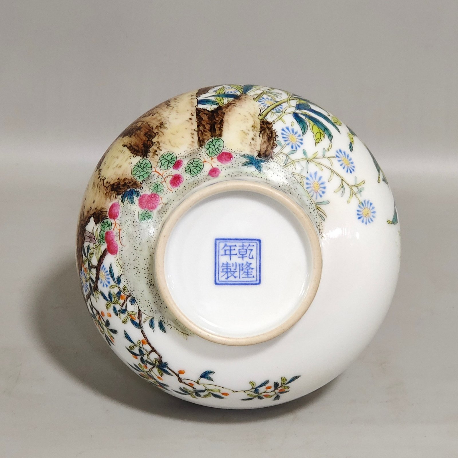 Qing Dynasty Qianlong enamel jade pot spring vase