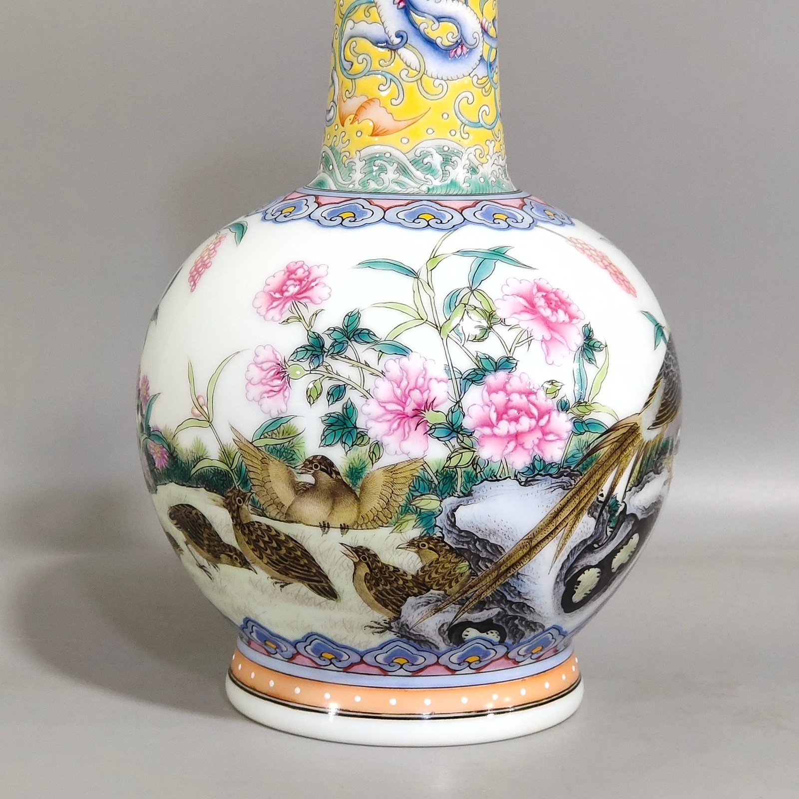Qing Dynasty Qianlong enamel vase