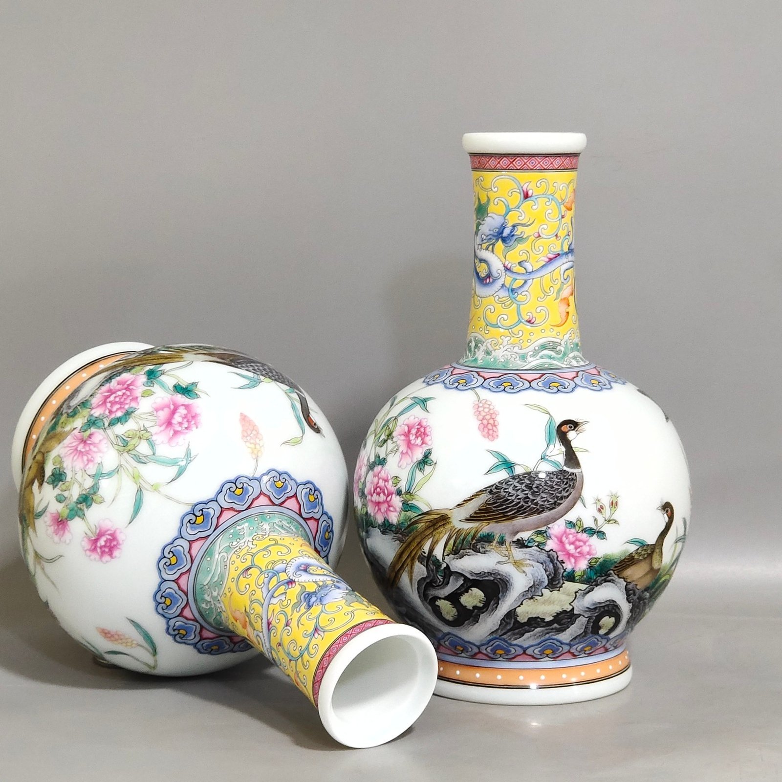 Qing Dynasty Qianlong enamel vase