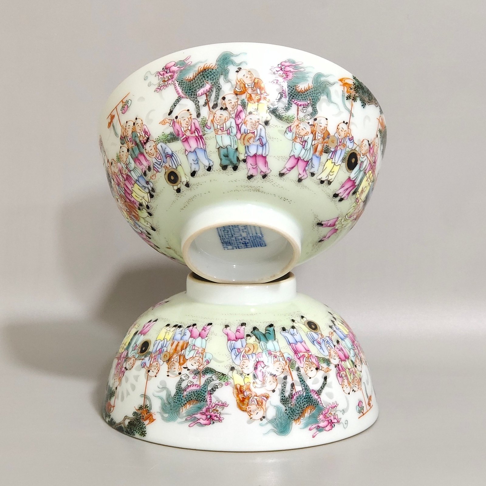 Qing Dynasty Qianlong Hundred Sons Exquisite tea round
