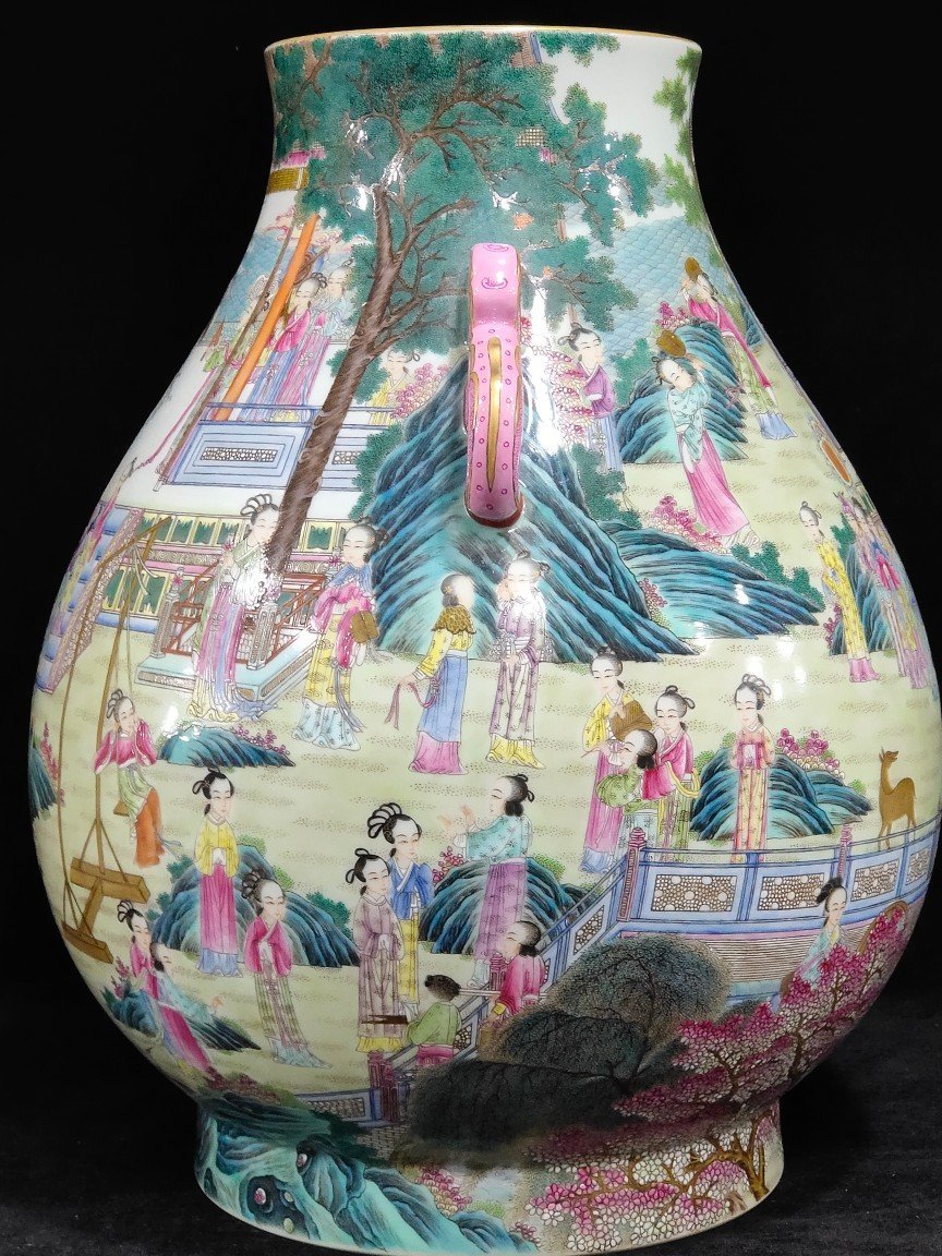 Qing Dynasty Qianlong Beautiful Pictures Two Eared Buddha Barrel Zun