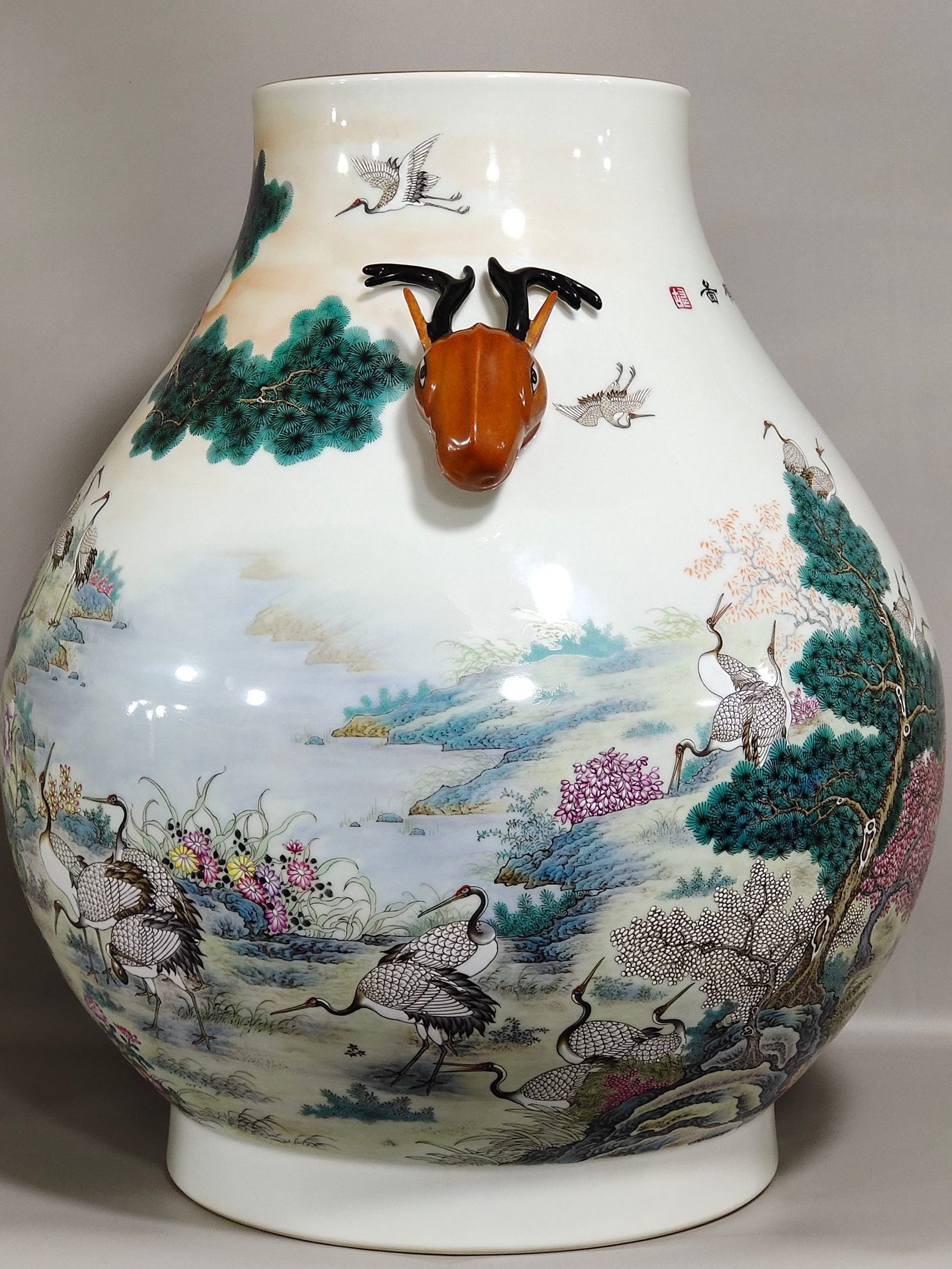 Qing Dynasty Qianlong A deer headed statue of a hundred cranes