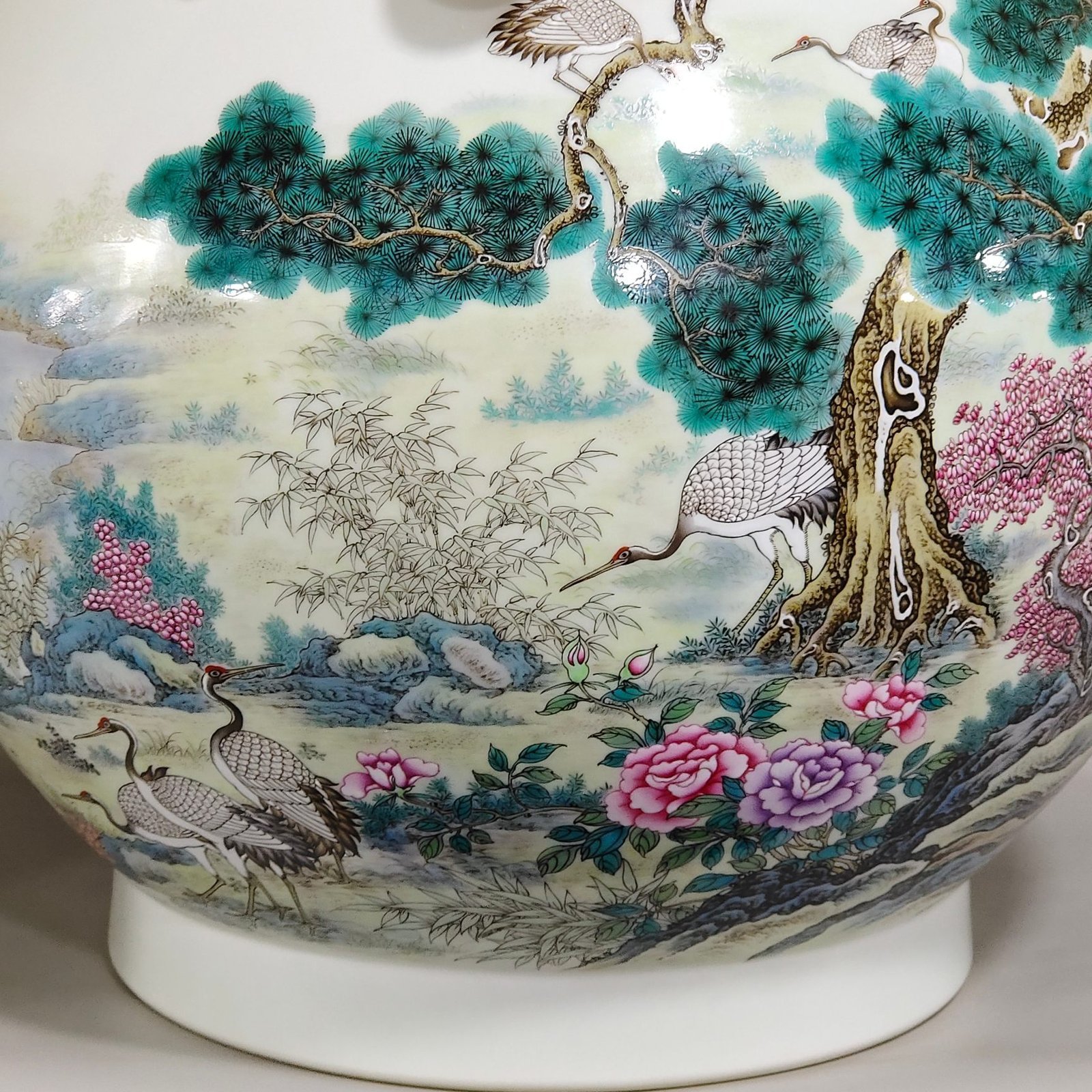 Qing Dynasty Qianlong A deer headed statue of a hundred cranes