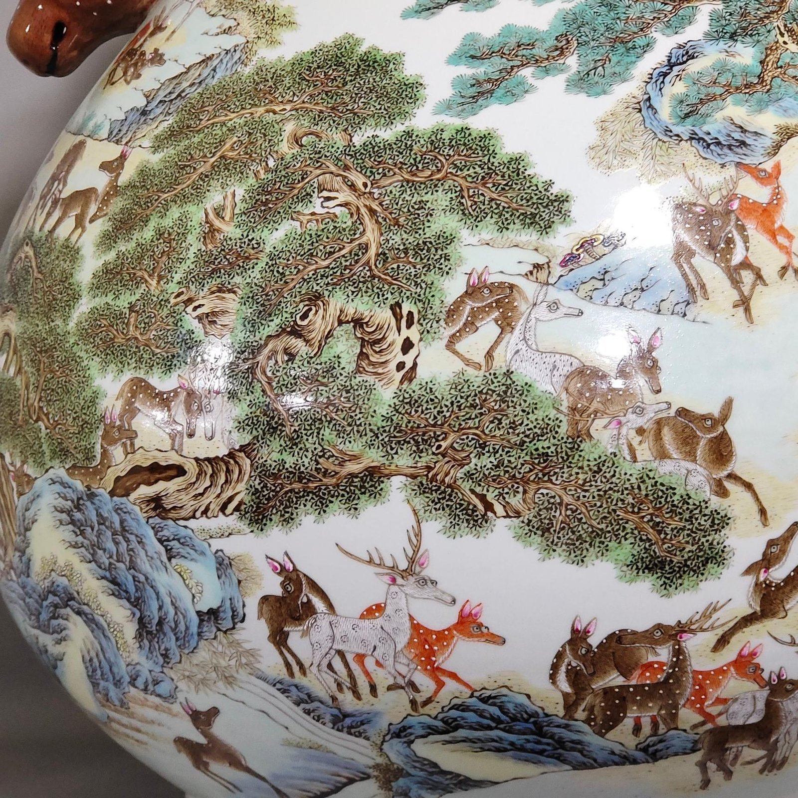 Qing Dynasty Qianlong A hundred deer headed statue