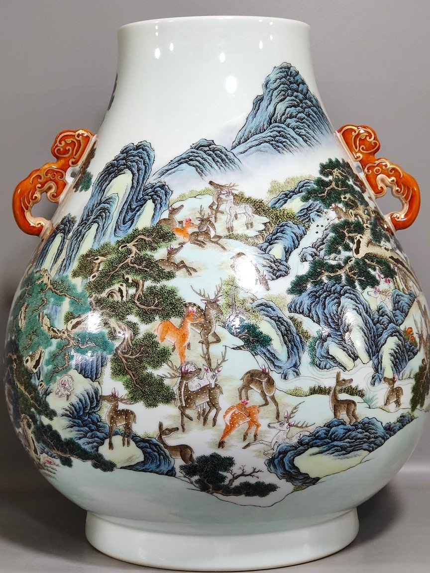 Qing Dynasty Qianlong A barrel statue of the Hundred Deer Buddha