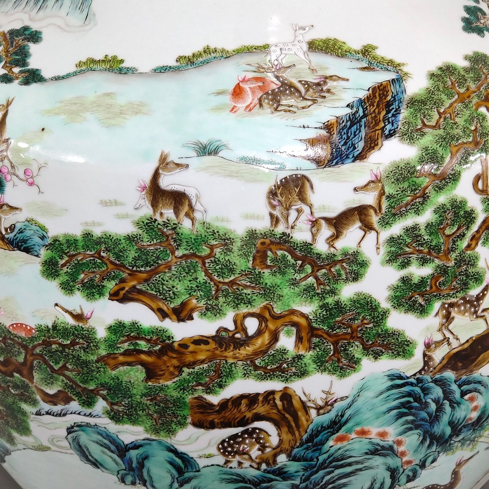 Qing Dynasty Qianlong A double eared statue of a hundred deer
