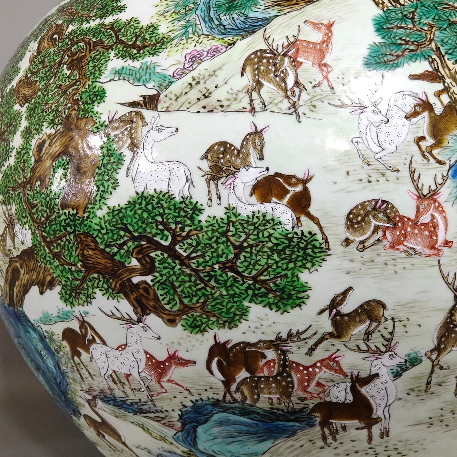 Qing Dynasty Qianlong Bailu celestial sphere vase