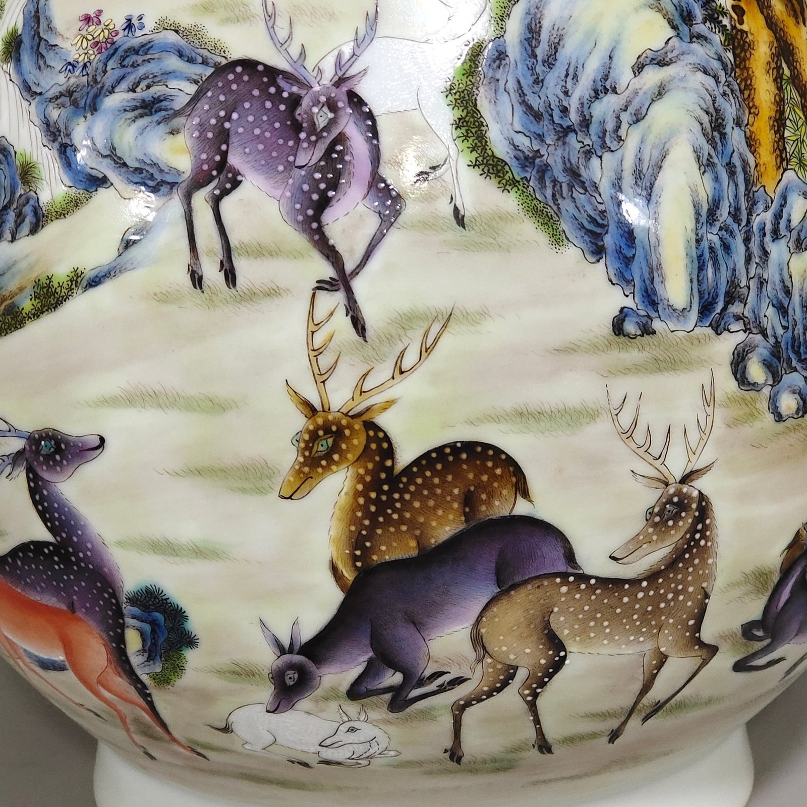 Qing Dynasty Qianlong Hundred Deer Deer Head Statue Vase