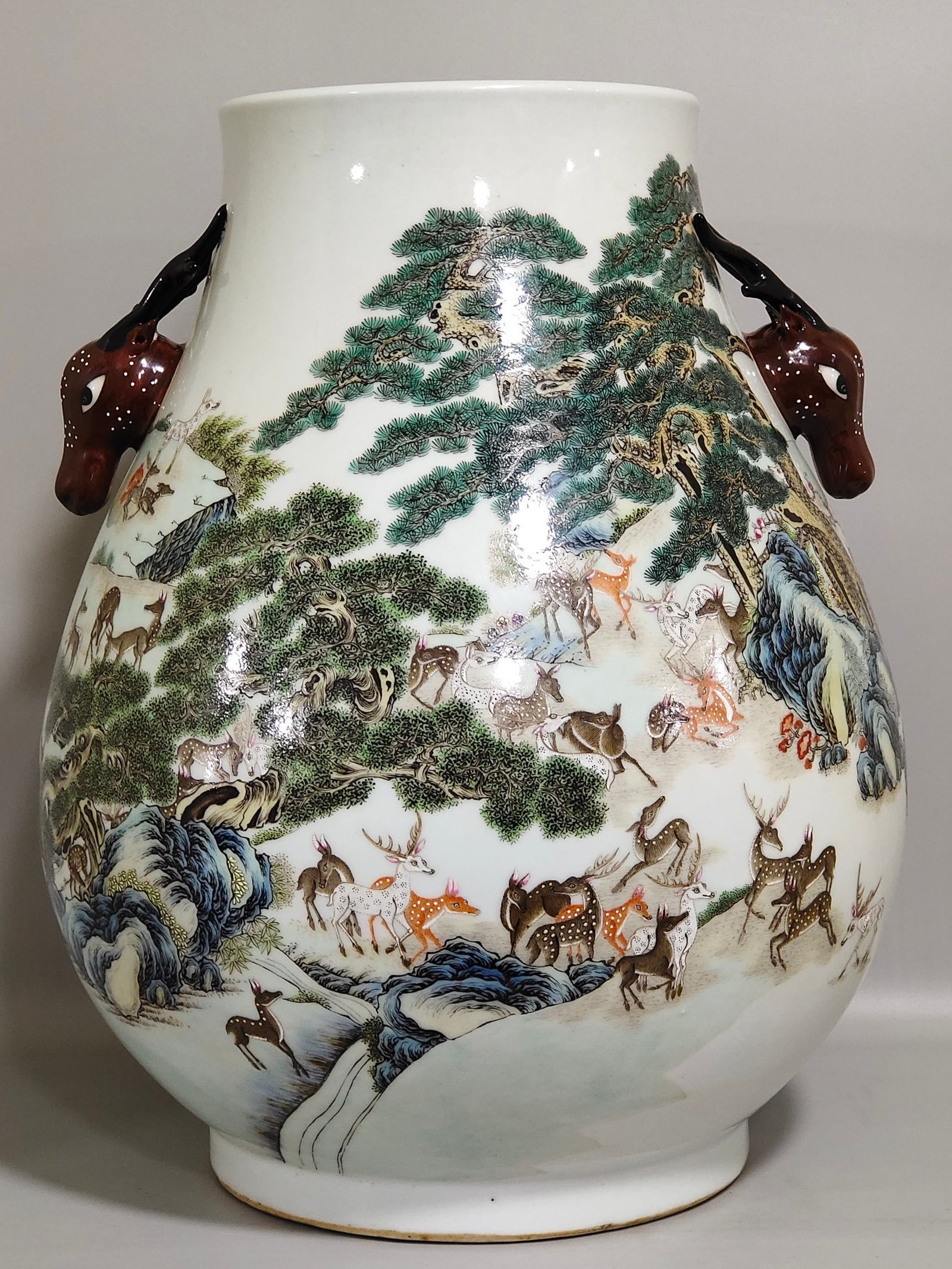 Qing Dynasty Qianlong Hundred Deer Deer Head Statue Vase