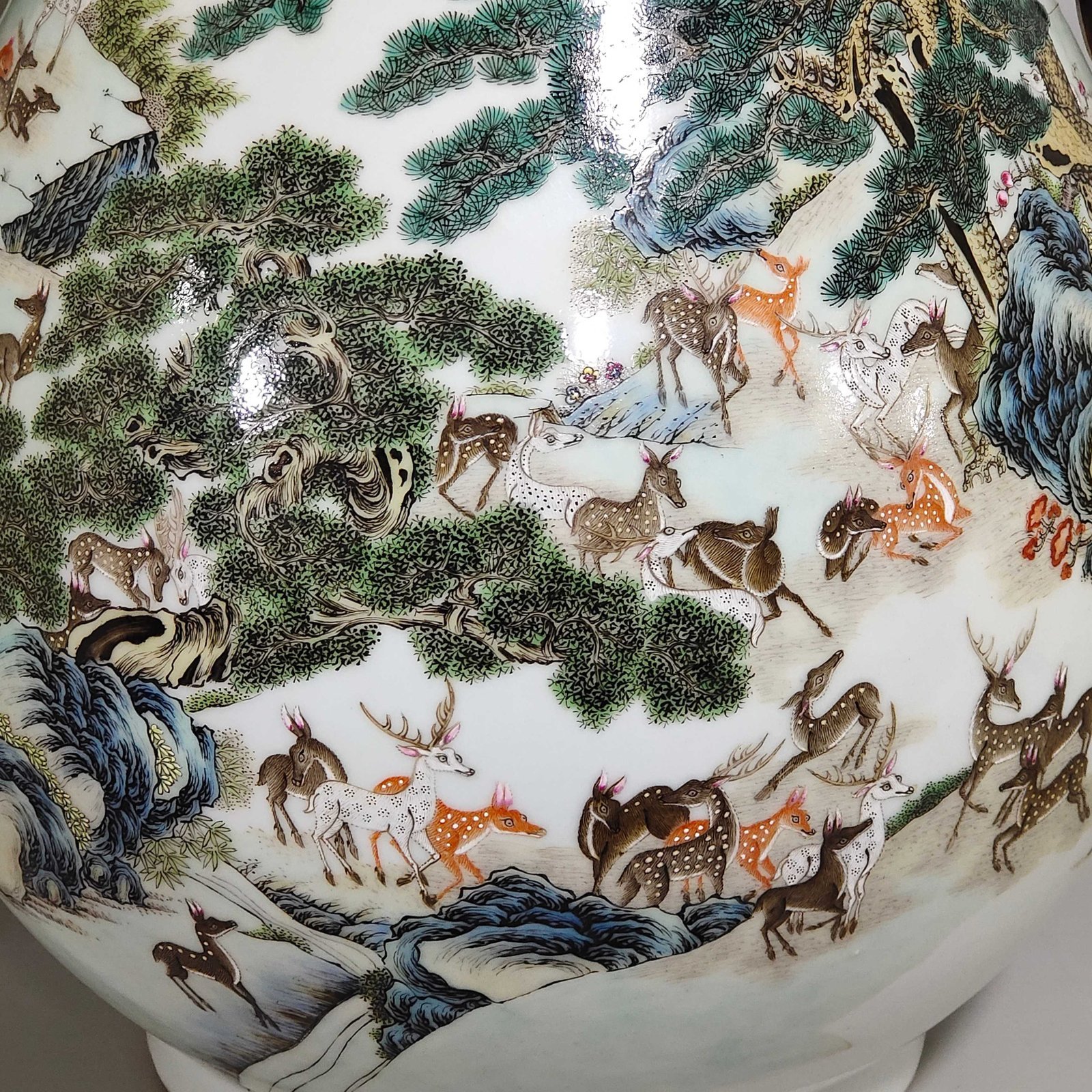 Qing Dynasty Qianlong Hundred Deer Deer Head Statue Vase