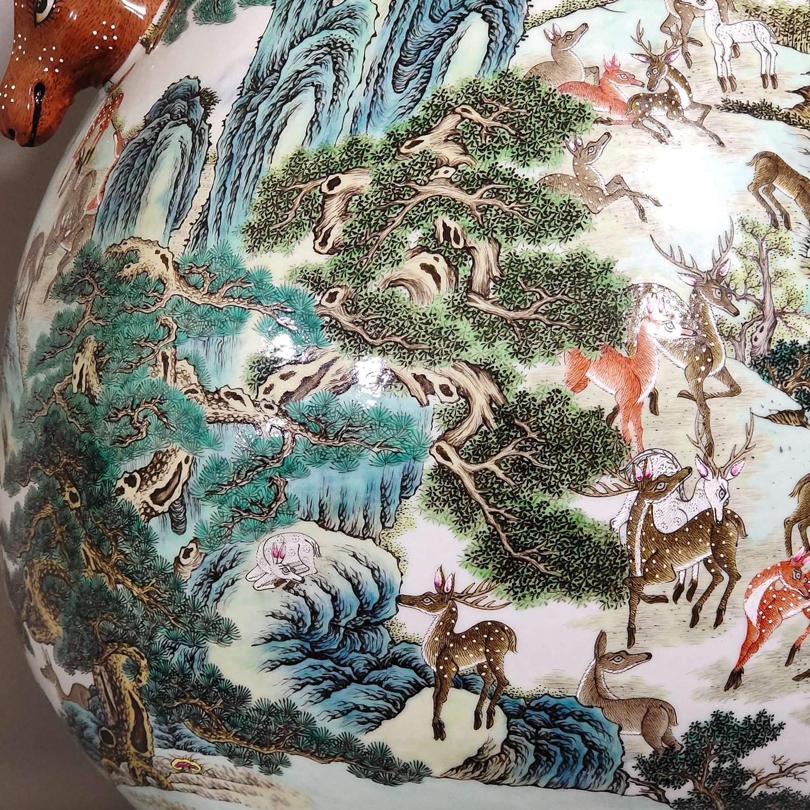 Qing Dynasty Qianlong Hundred Deer Deer Head Statue Vase