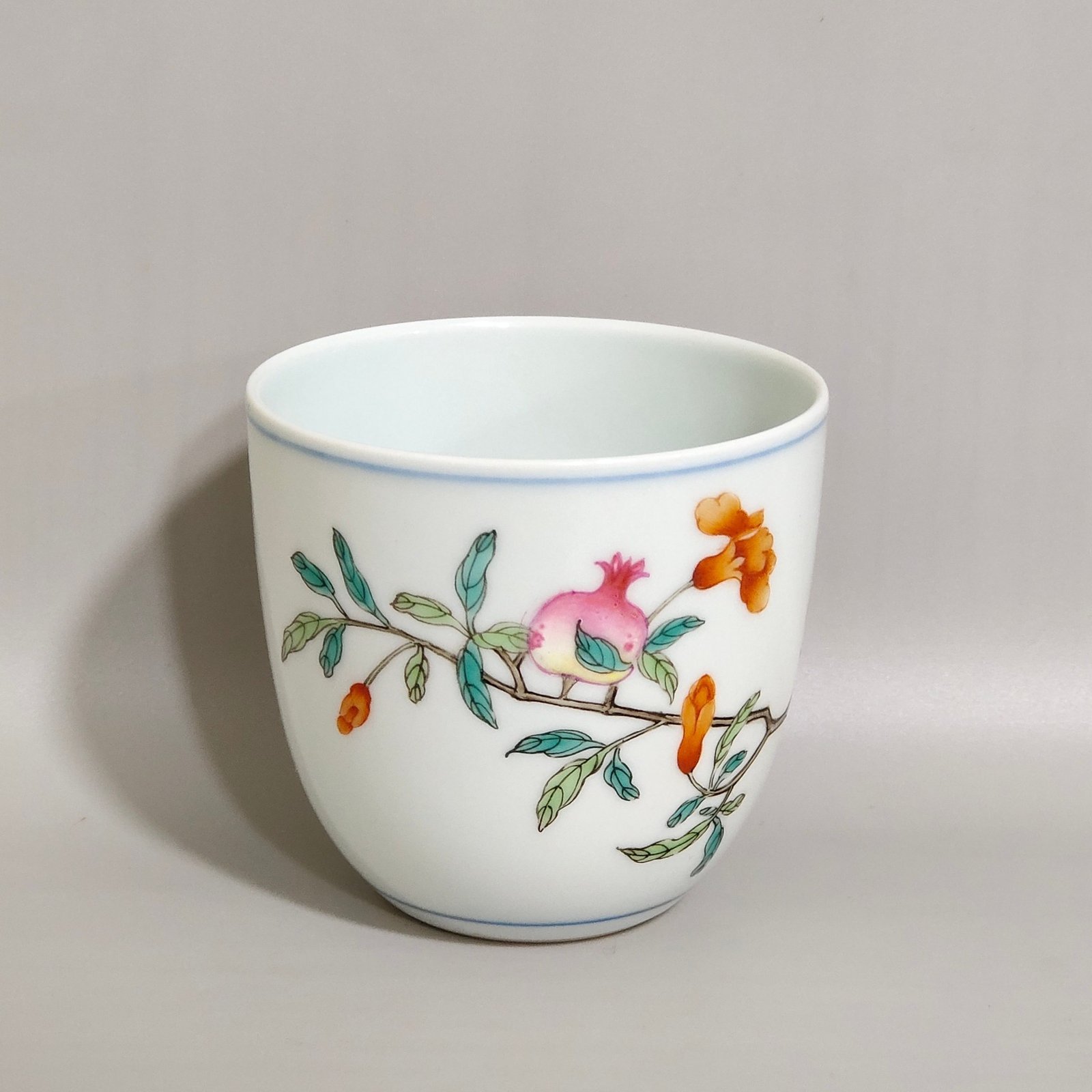 Qing Dynasty Qianlong A pair of pomegranate pattern cups