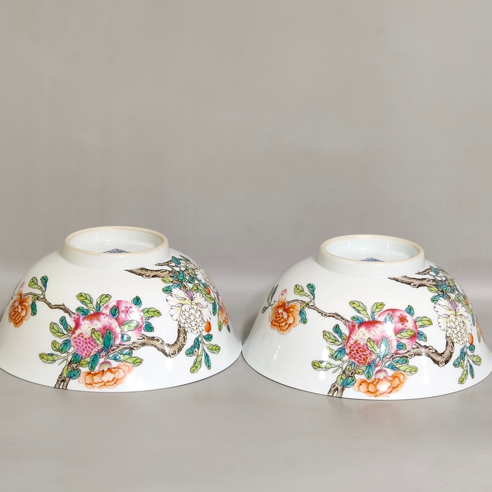 Qing Dynasty Qianlong pomegranate flower branch Wufu bowl