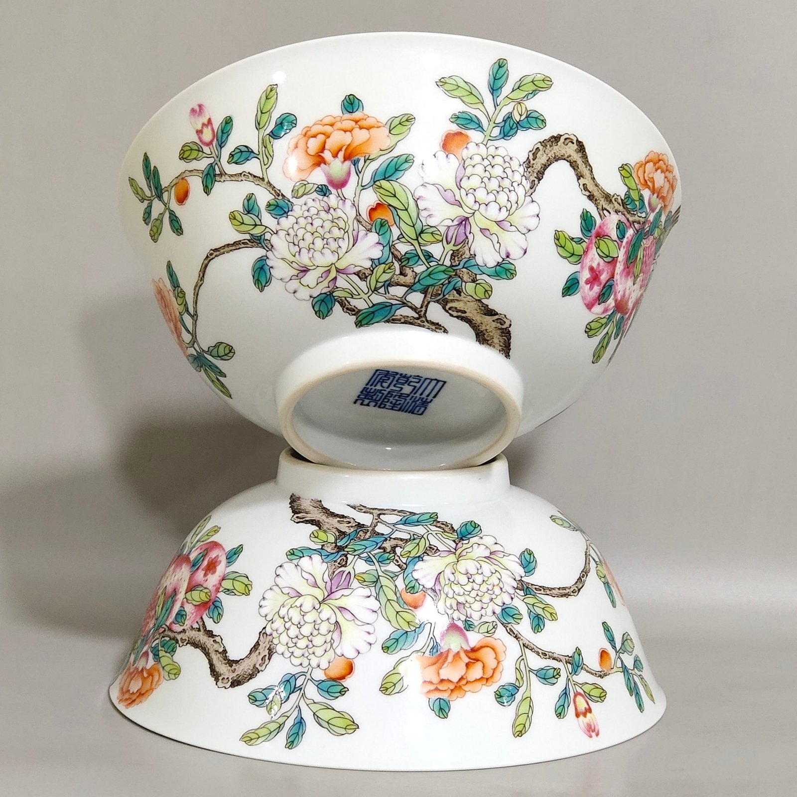 Qing Dynasty Qianlong pomegranate flower branch Wufu bowl