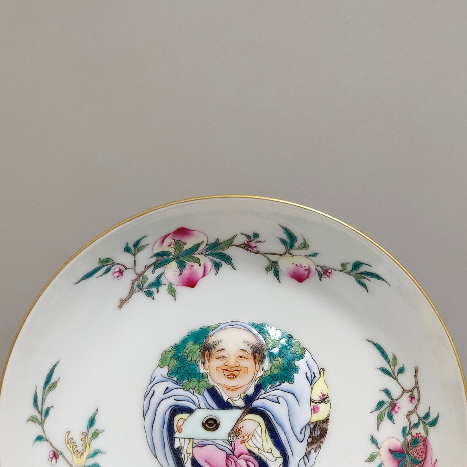 Qing Dynasty Qianlong stone patterned glaze painted with a group of harmonious Sanduo bowls