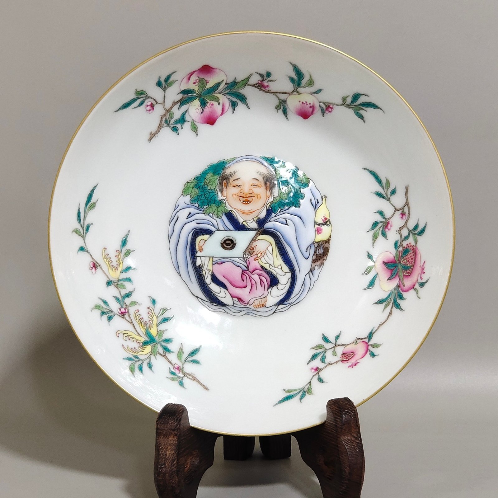 Qing Dynasty Qianlong stone patterned glaze painted with a group of harmonious Sanduo bowls