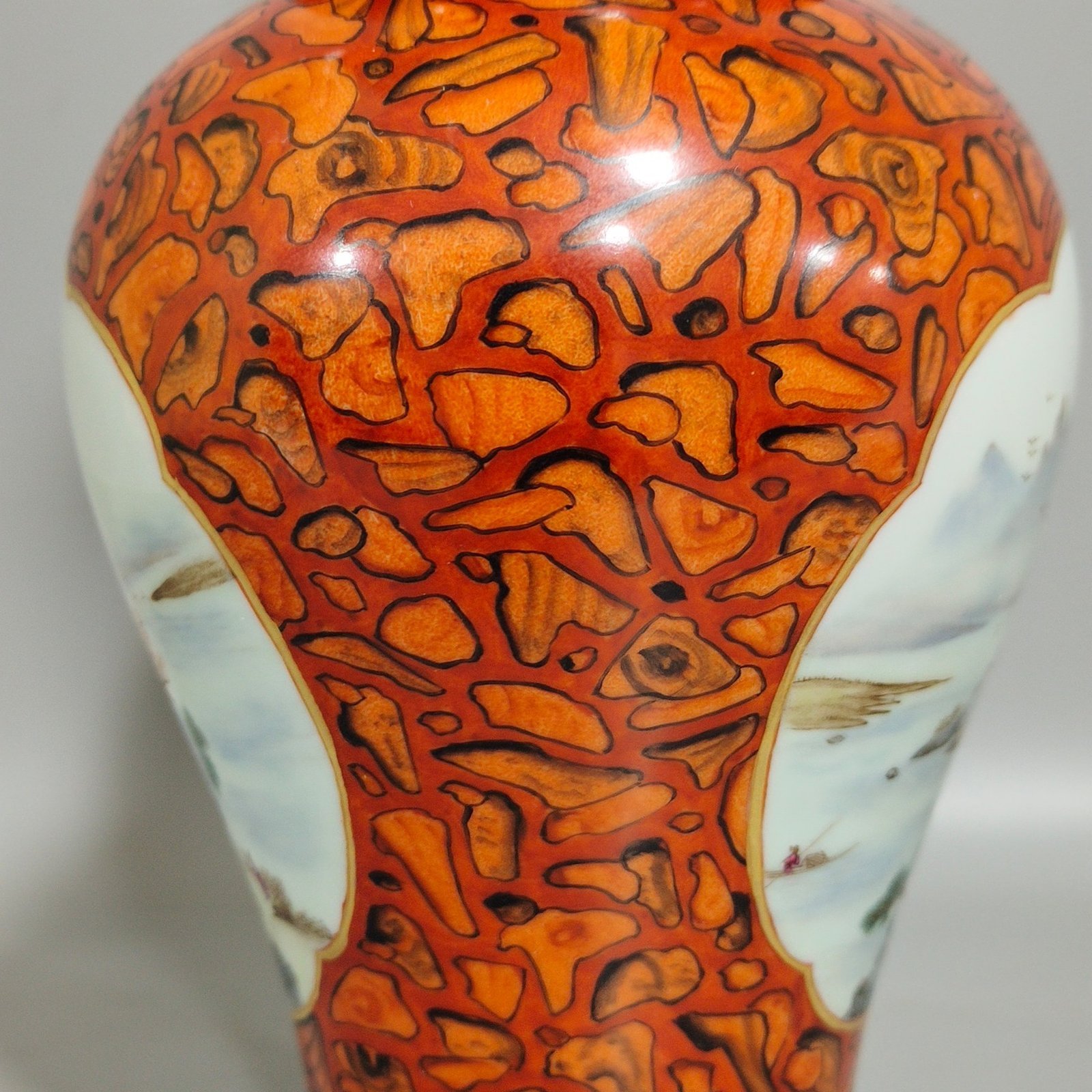 Qing Dynasty Qianlong stone glazed landscape gourd vase
