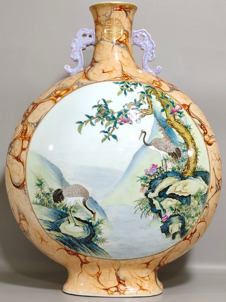 Qing Dynasty Qianlong stone patterned glazed peacock flat vase with windows