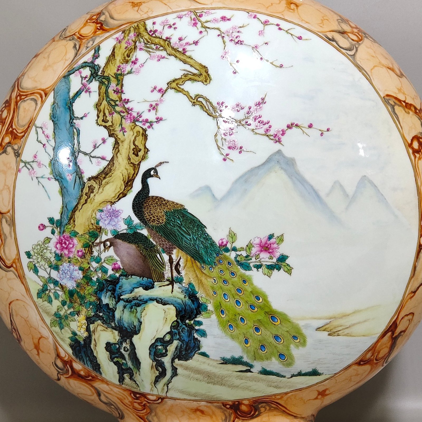 Qing Dynasty Qianlong stone patterned glazed peacock flat vase with windows