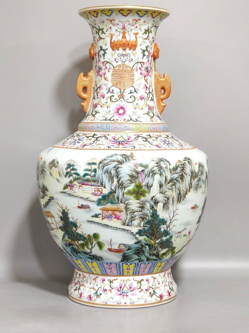 Qing Dynasty Qianlong Fushou Shuangquan landscape amphora