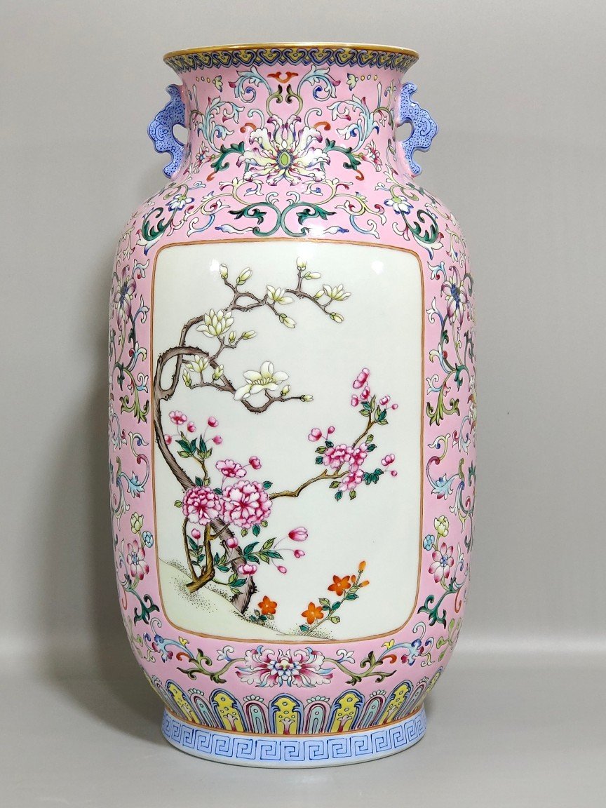 Qing Dynasty Qianlong pink window flower amphora