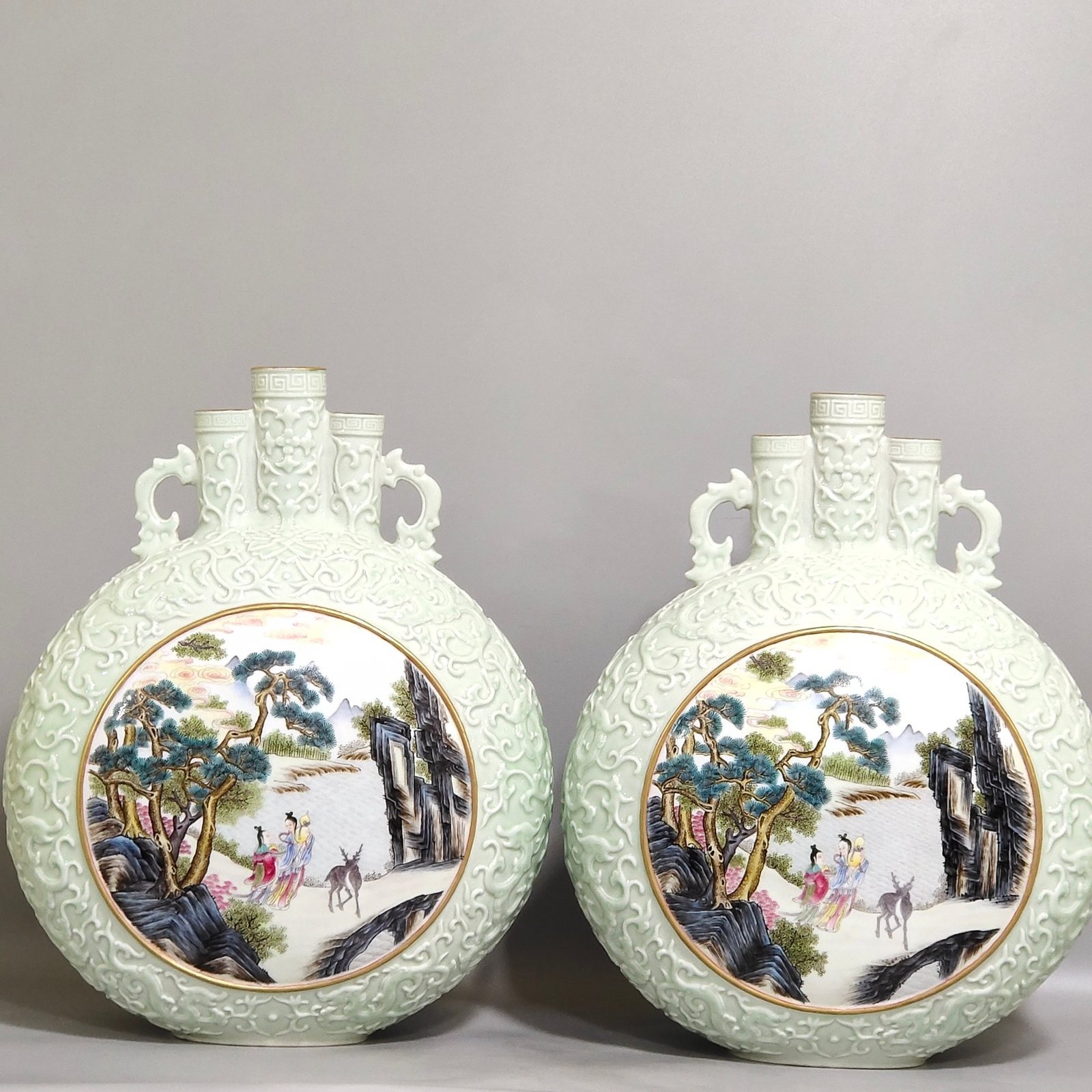 Qing Dynasty Qianlong pink green glaze carving window character story three tube moon holding vase