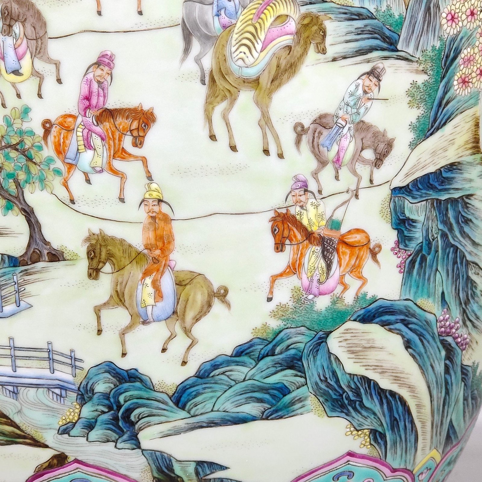 Qing Dynasty Qianlong Greenland Characters Story Ming Emperor Xing Shu Picture Winter Melon Vase