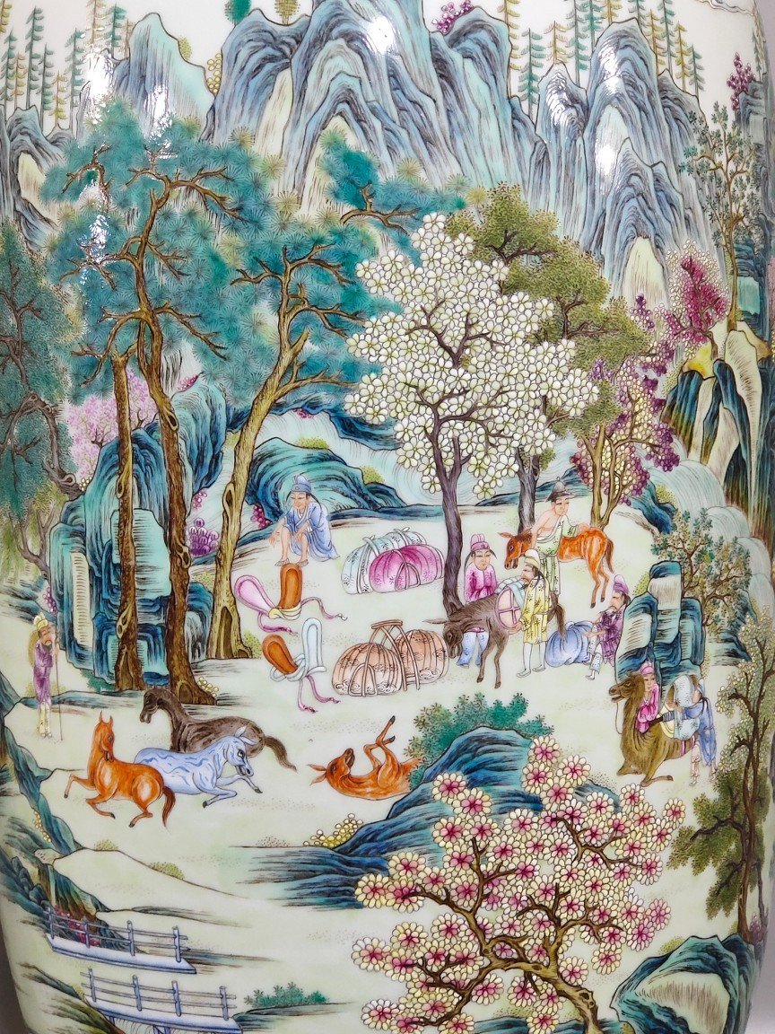Qing Dynasty Qianlong Greenland Characters Story Ming Emperor Xing Shu Picture Winter Melon Vase