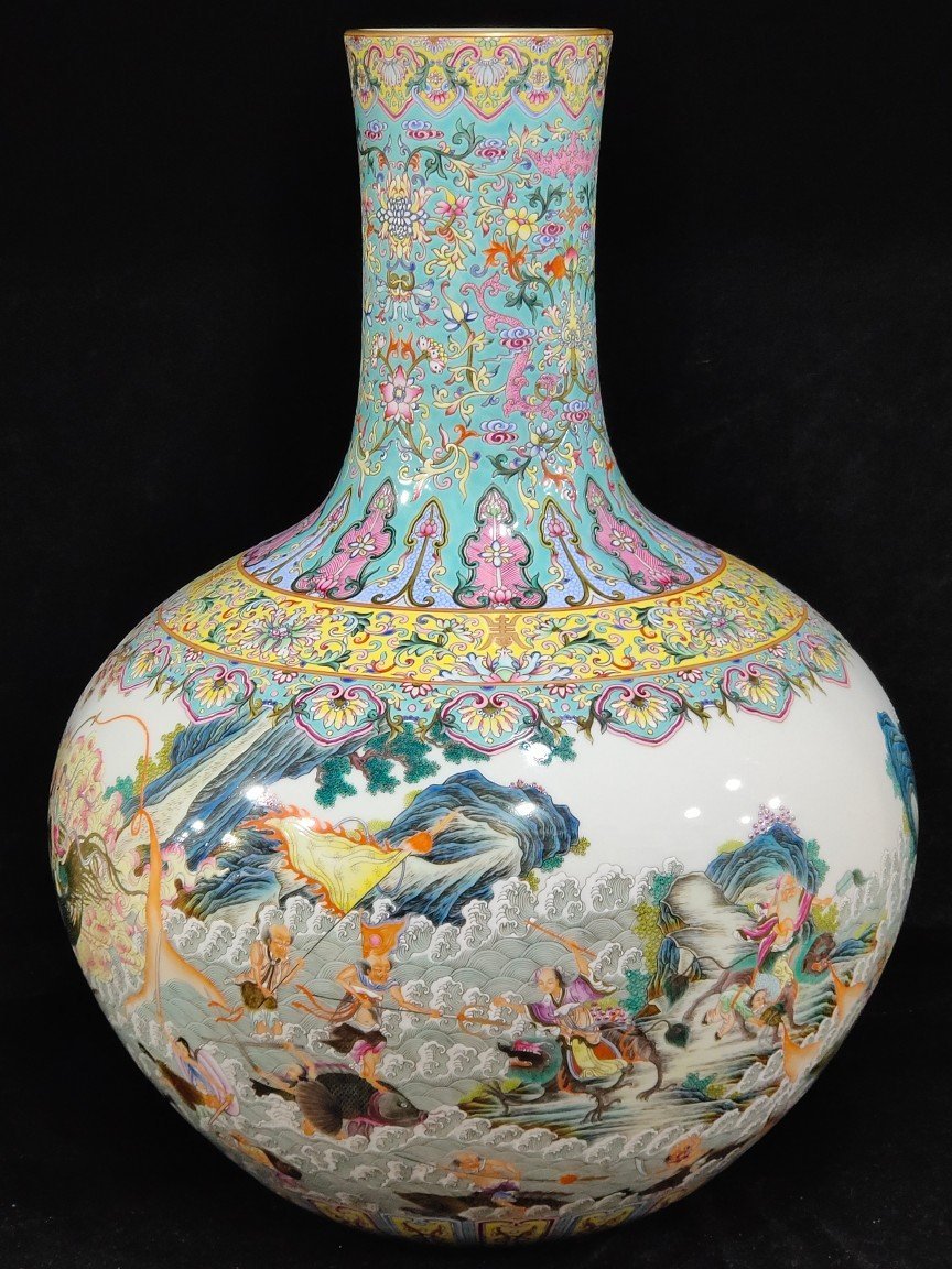 Qing Dynasty Qianlong Green Land Fortune and Longevity Their Magical Powers Celestial Sphere Vase