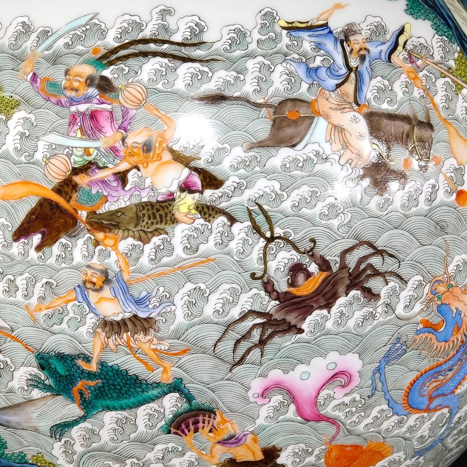 Qing Dynasty Qianlong Green Land Fortune and Longevity Their Magical Powers Celestial Sphere Vase