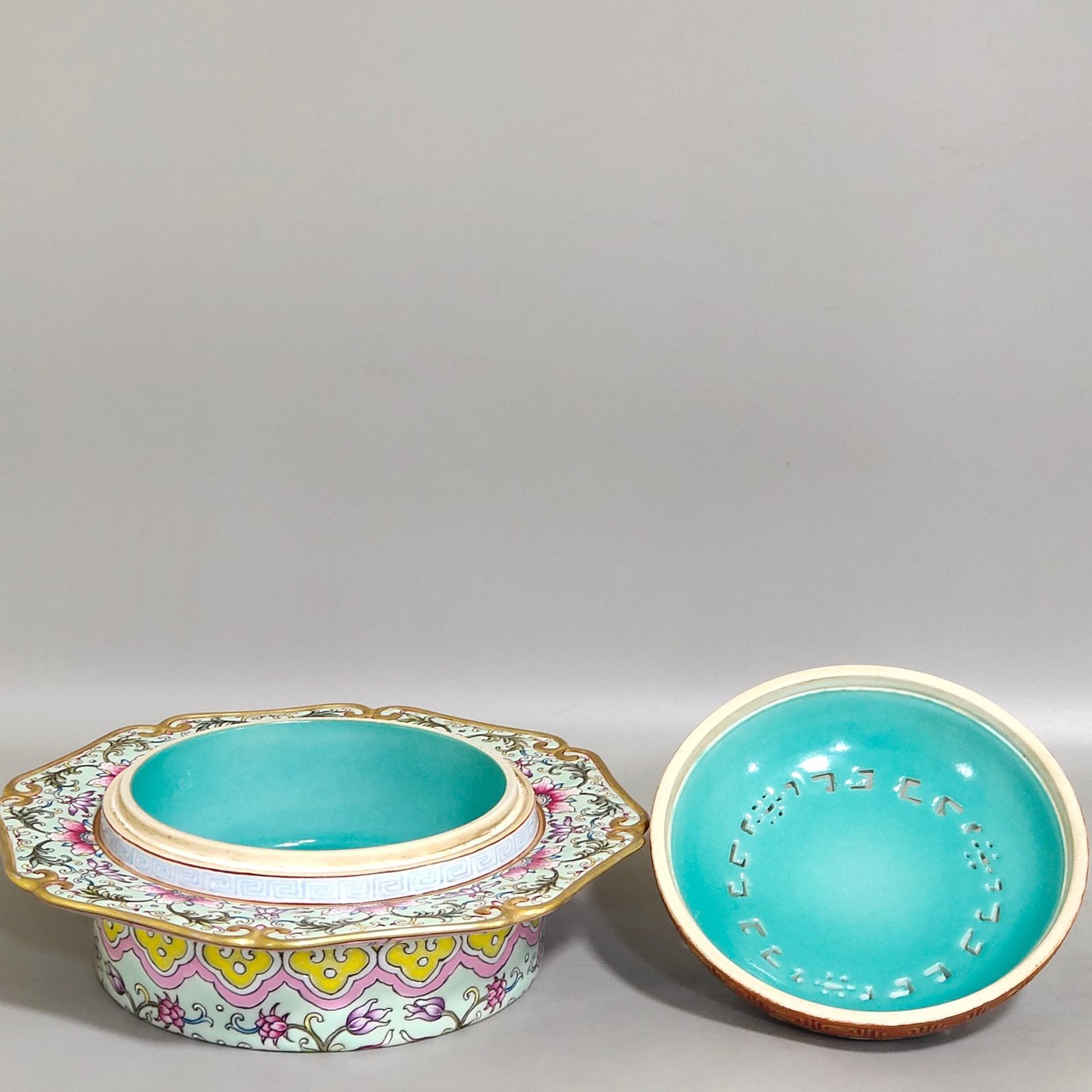 Qing Dynasty Qianlong Greenland Fushou Lianlian Aromatherapy