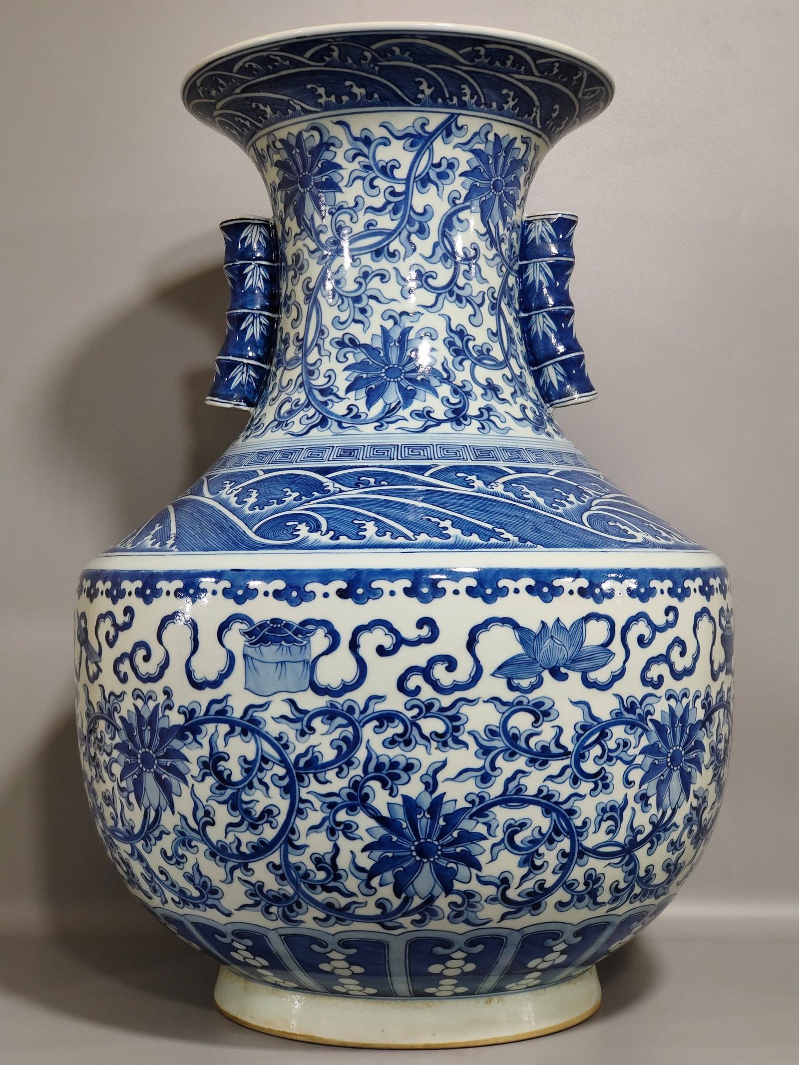 Qing Dynasty Qianlong a bamboo statue with entwined branches