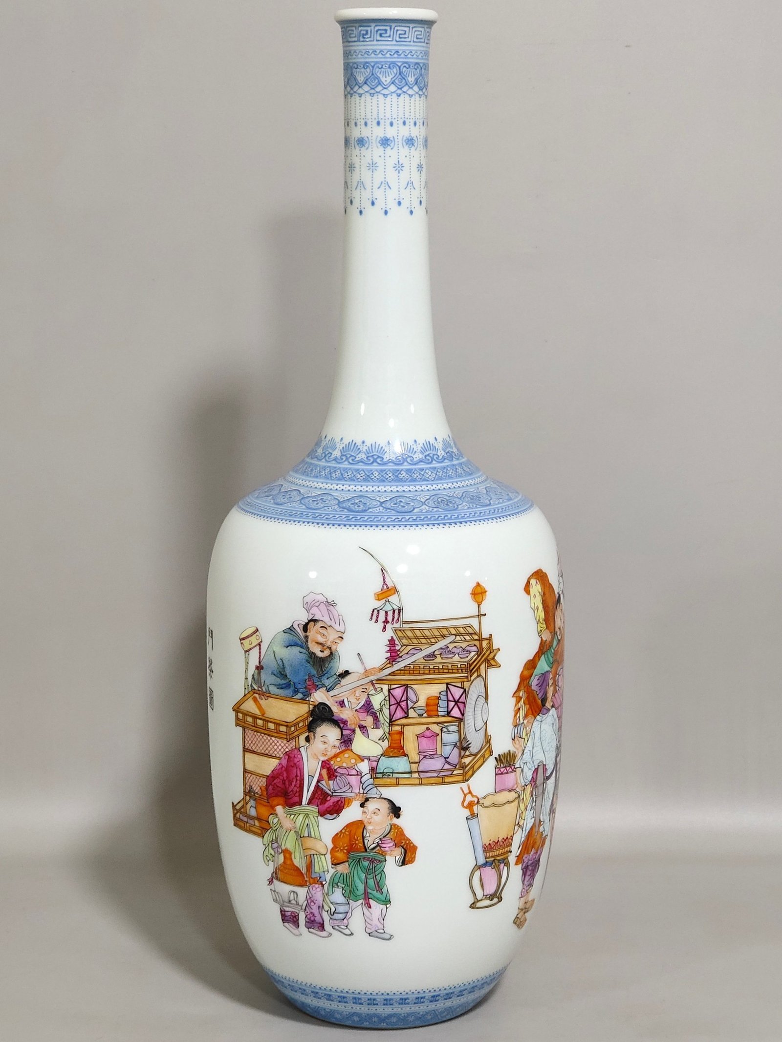 Qing Dynasty Qianlong green edge tea flask