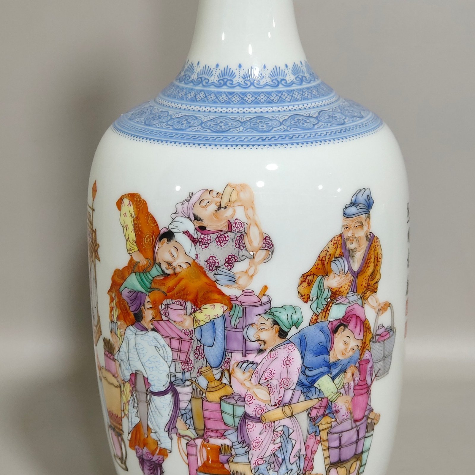 Qing Dynasty Qianlong green edge tea flask
