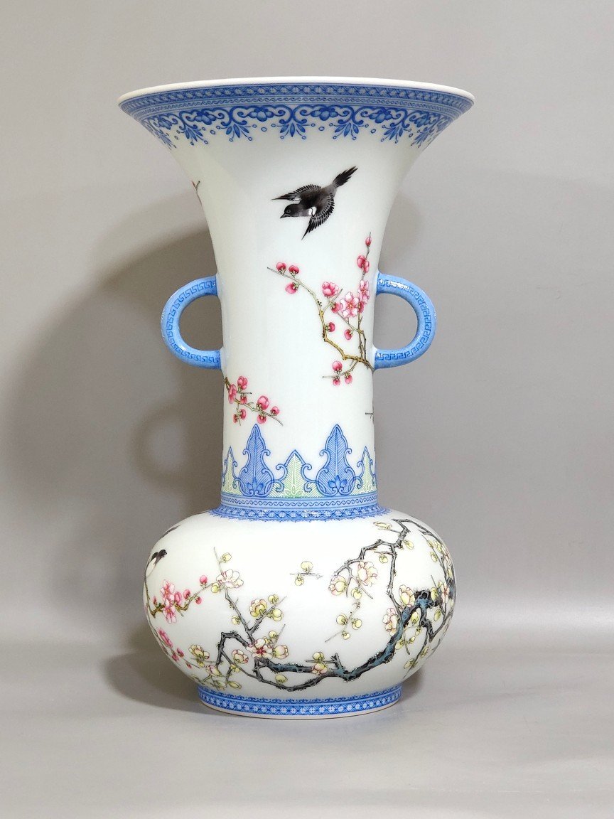 Qing Dynasty Qianlong Cuibian Xishangmeibian Amphora