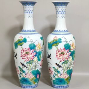 Qing Dynasty Qianlong green edged green edged vase inscribed with poems