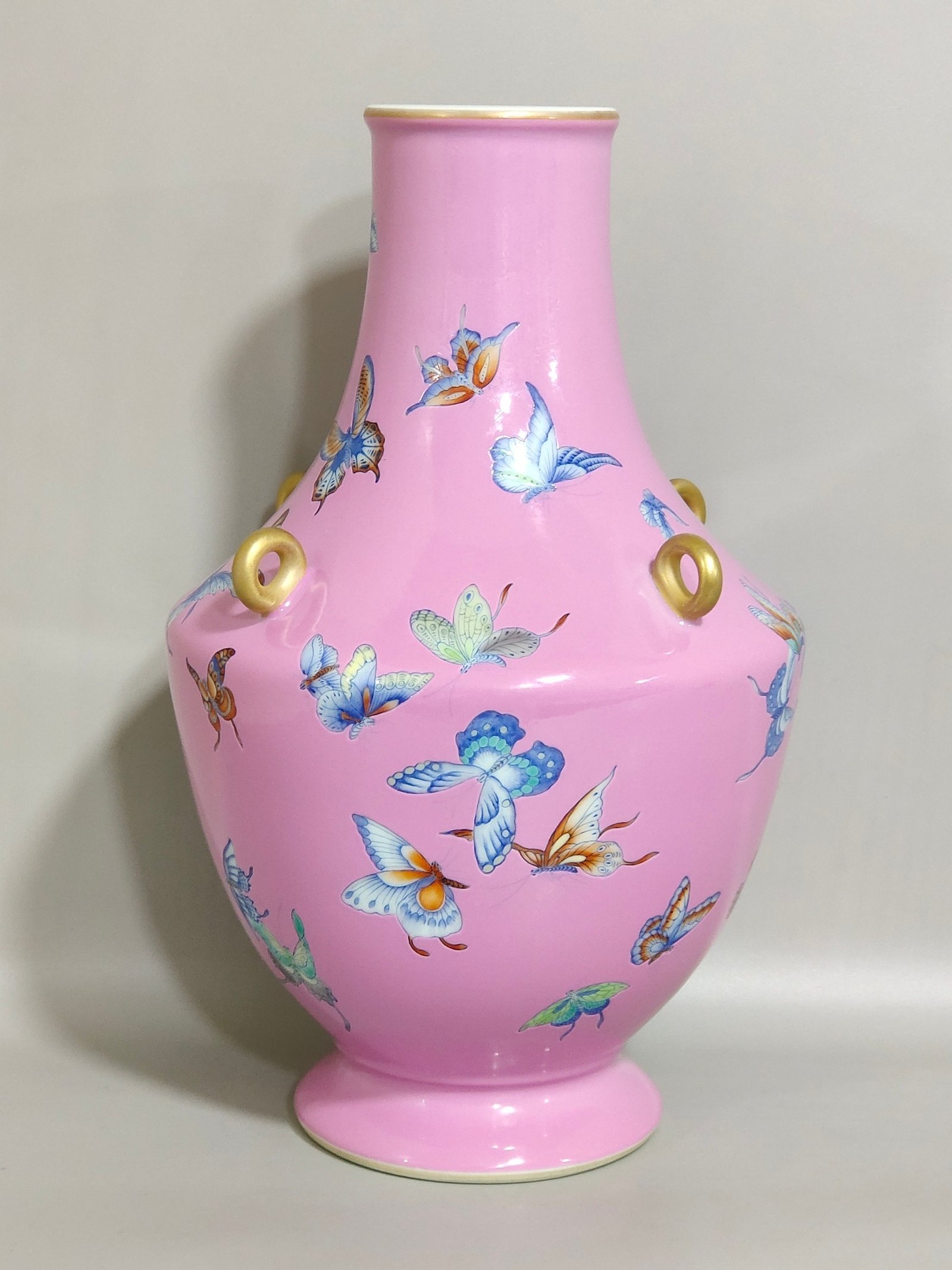 Qing Dynasty Qianlong rouge pink butterfly vase