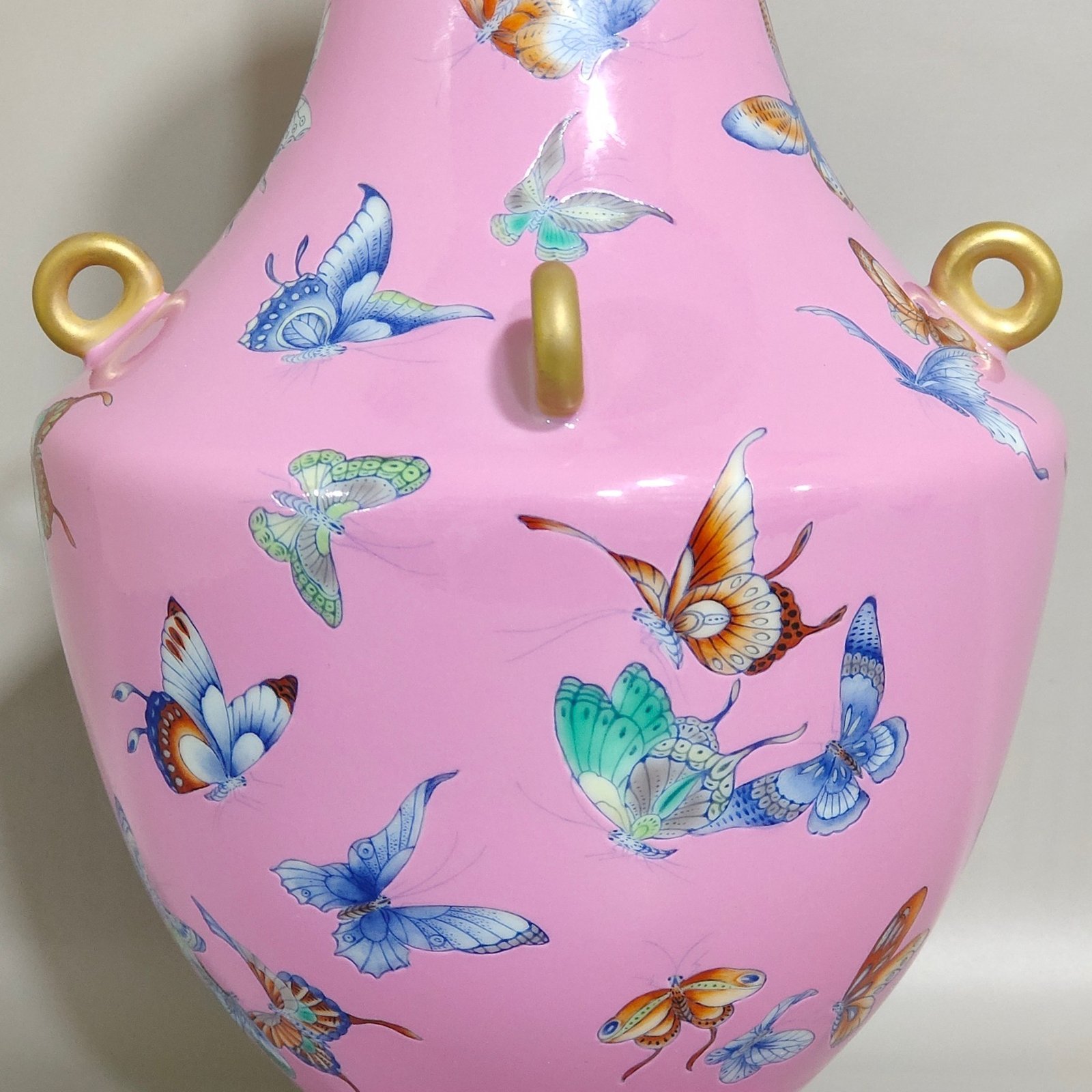 Qing Dynasty Qianlong rouge pink butterfly vase