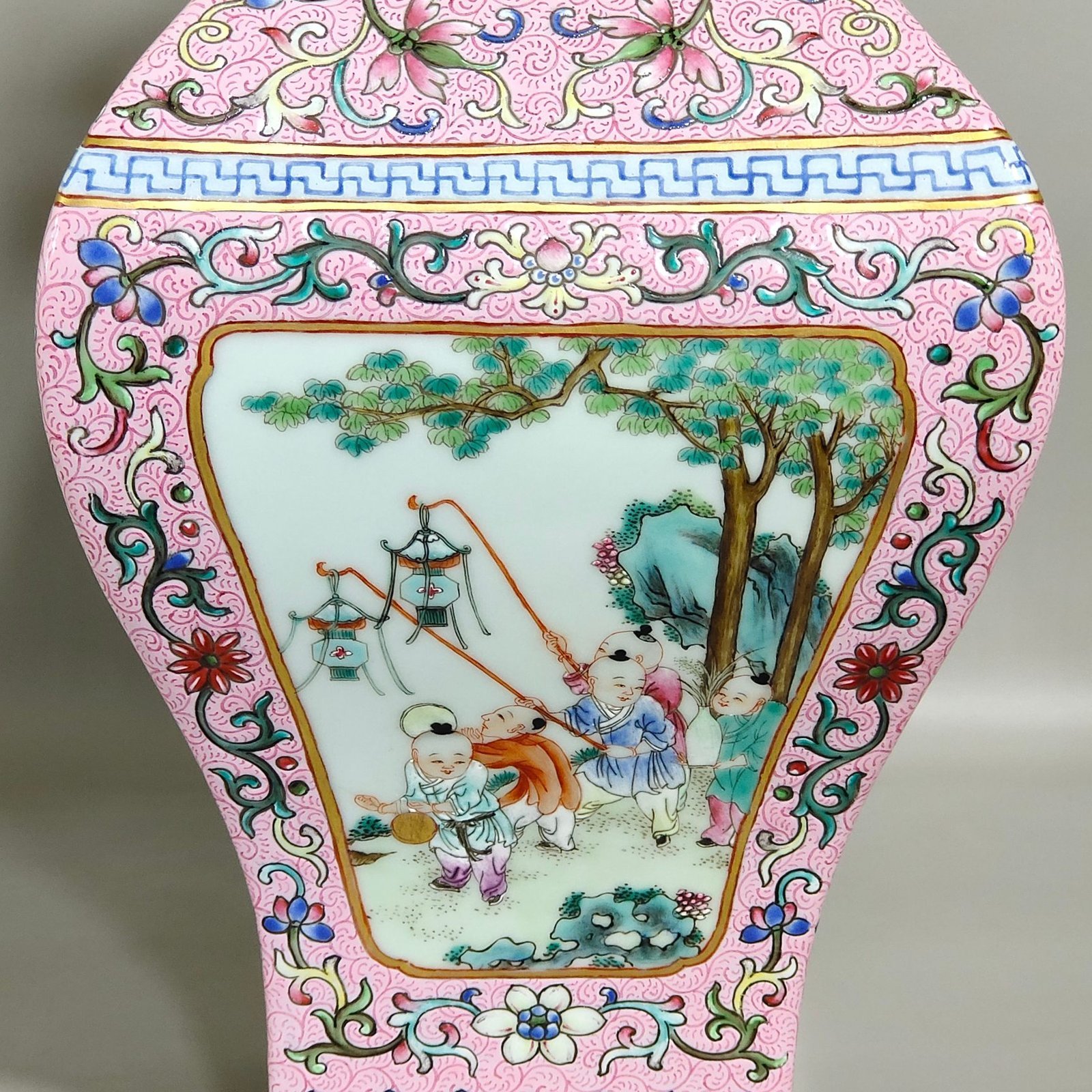 Qing Dynasty Qianlong rouge powder blessing and longevity double eared square vase