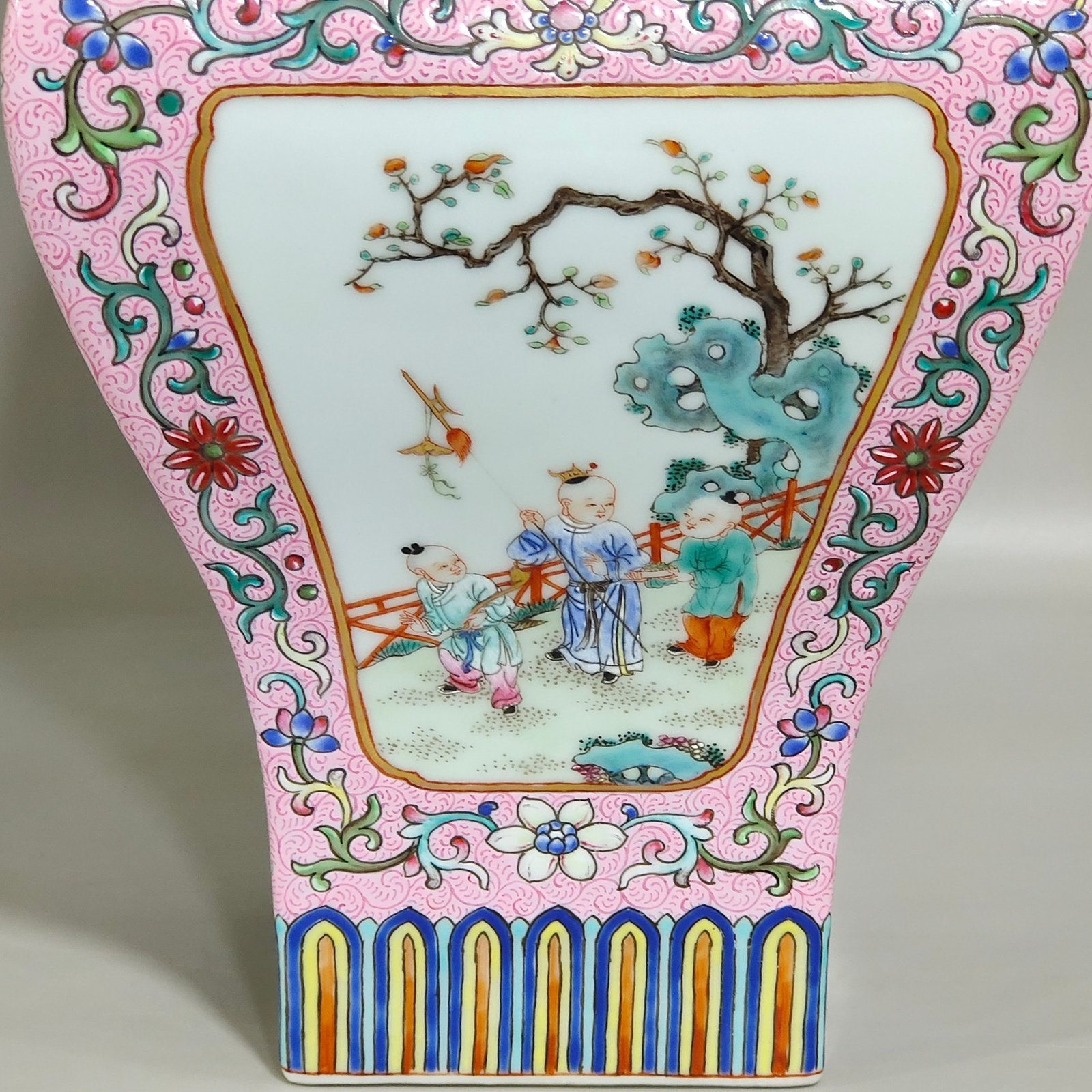 Qing Dynasty Qianlong rouge powder blessing and longevity double eared square vase
