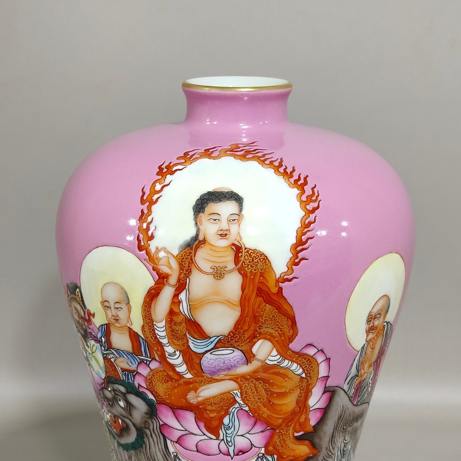 Qing Dynasty Qianlong rouge powder Arhat painting and poem plum vase