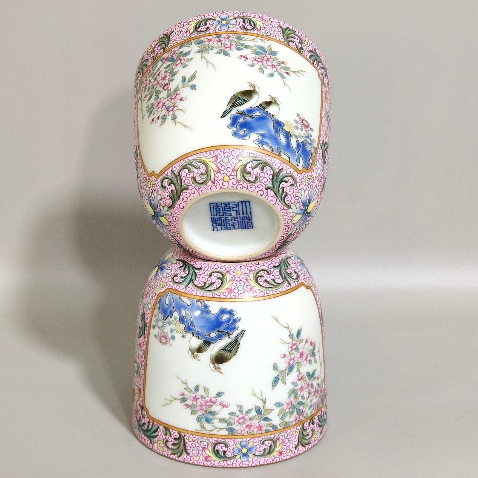 Qing Dynasty Qianlong rouge pink flower window flower and bird cup