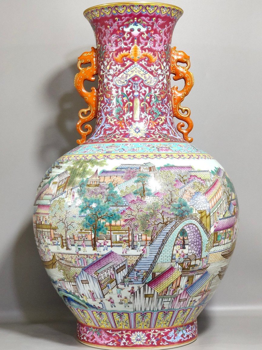 Qing Dynasty Qianlong Famille Rose Porcelain Vase