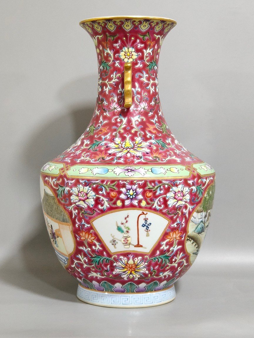 Qing Dynasty Qianlong rouge ground window character story amphora