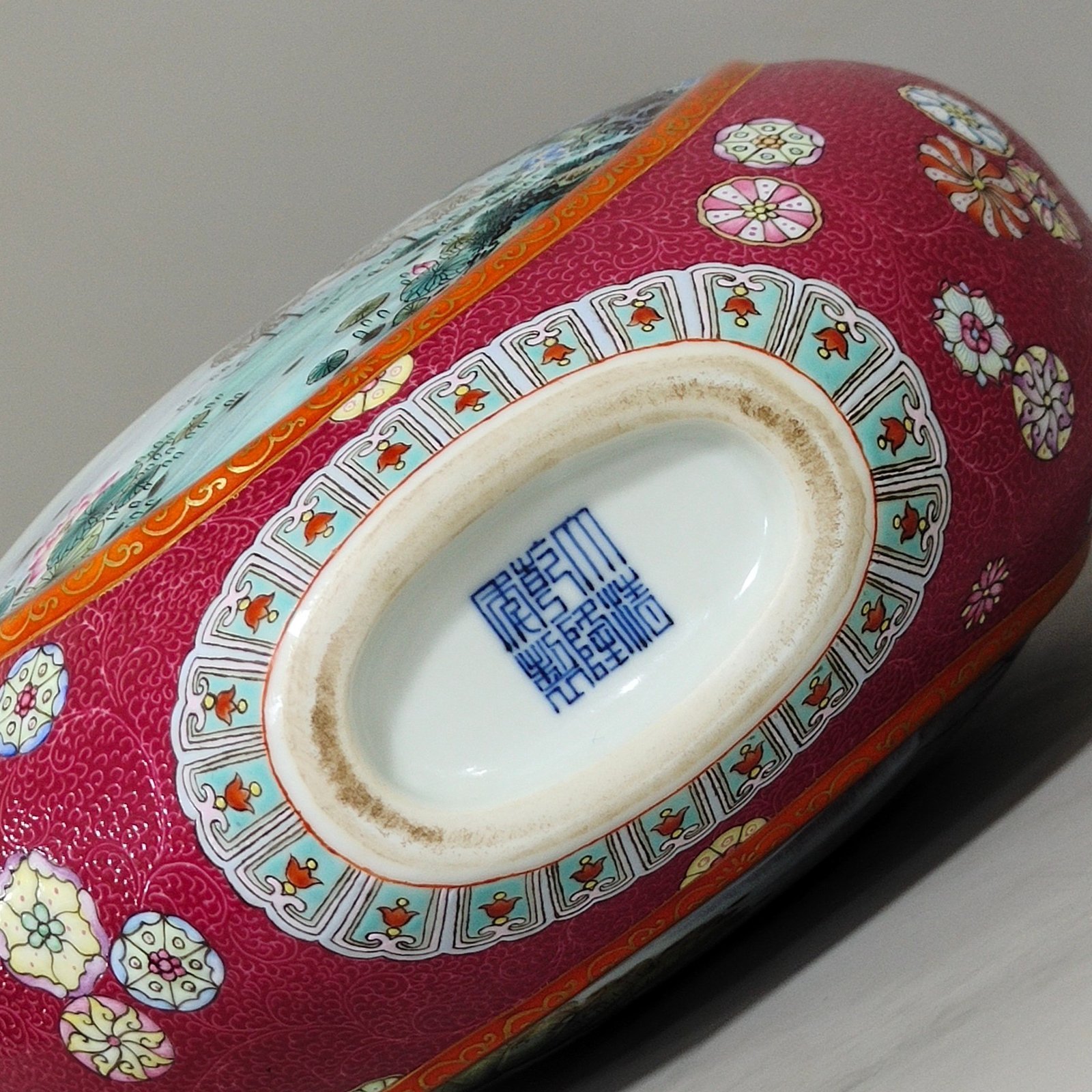Qing Dynasty Qianlong rouge red leather ball flower opening window with three tubes holding the moon vase