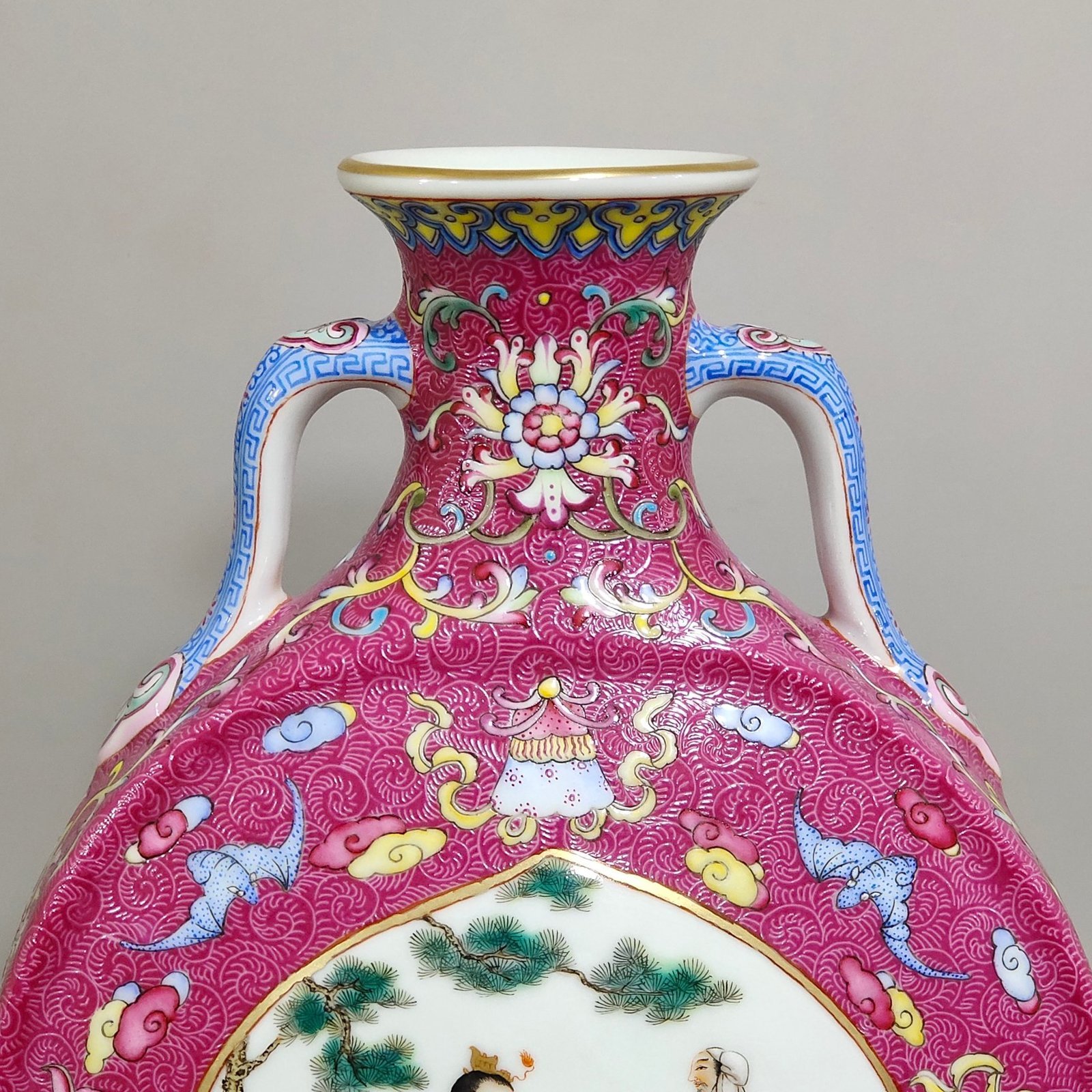 Qing Dynasty Qianlong a rouge red embroidered vase