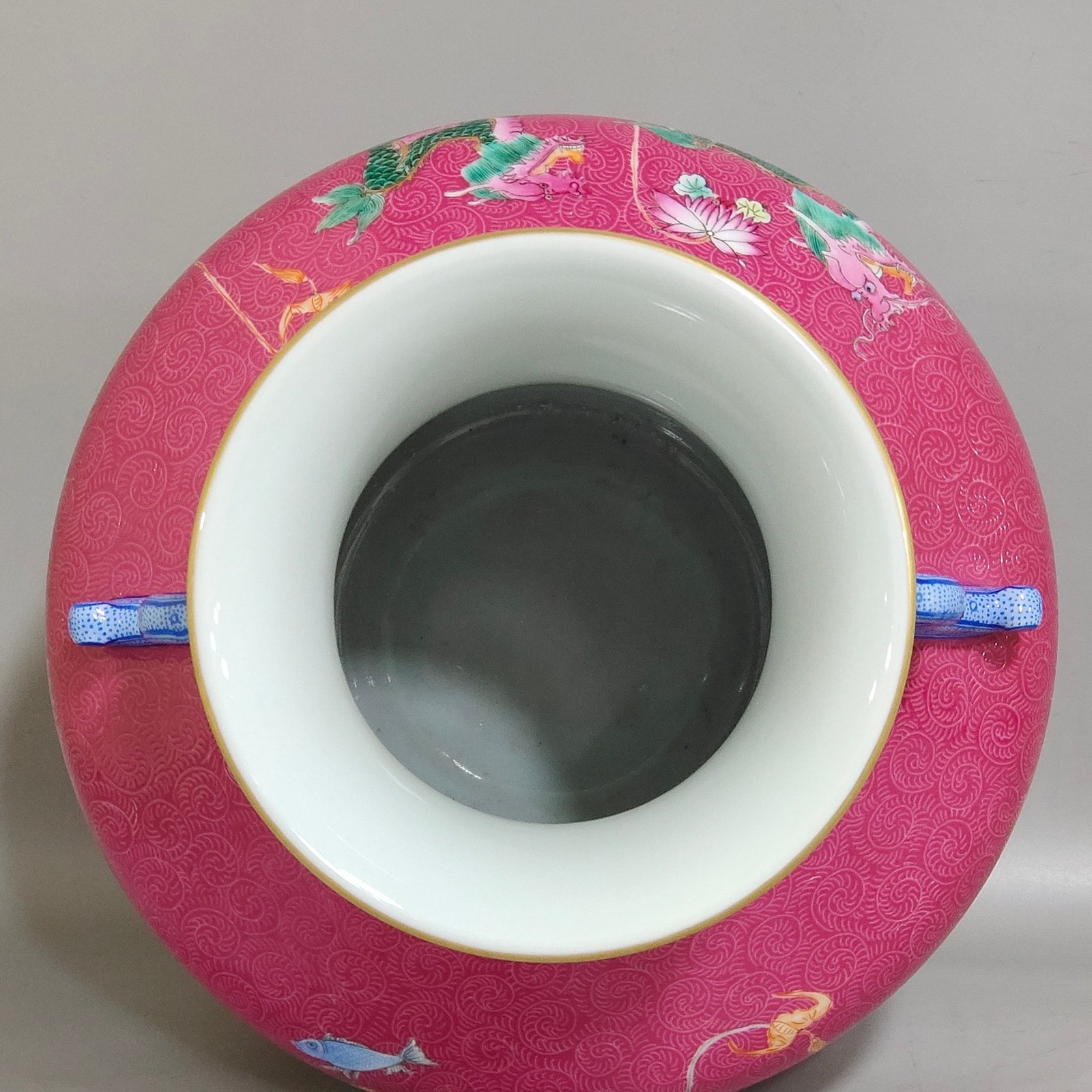 Qing Dynasty Qianlong rouge red baby playing with two ears